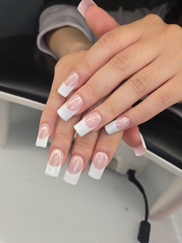 Pan Elè Nails interior view