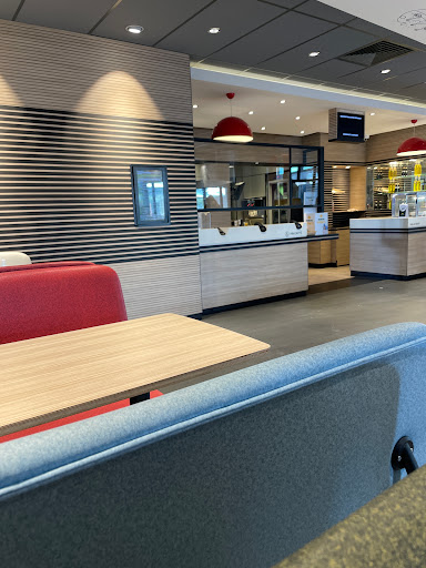 McDonald's Champagne au Mont d'Or - Thumbnail