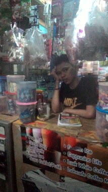 Warung Idir, Author: Zay Punk