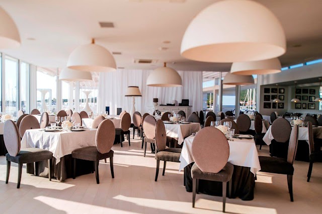 Portus Beach Club