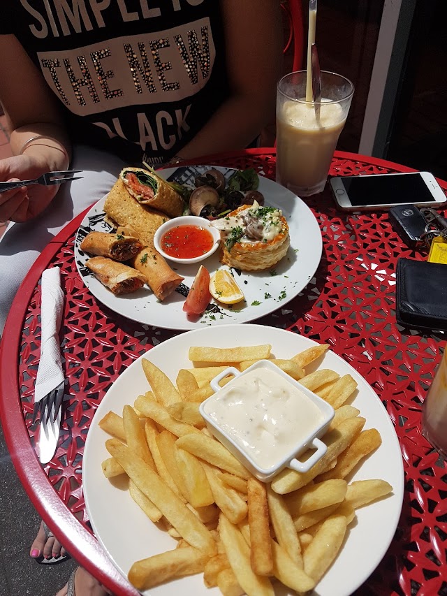 Cafe Brie
