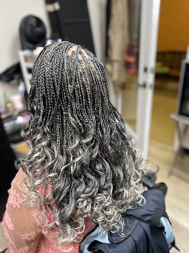 Memphis Hair Salon Hair Treatment Care Braiding Locs Dreads Bundles Extensions Salon - Thumbnail
