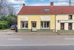 Photo n°5 de Lyzaë à Saint-Pierre-Brouck (Esthéticien)