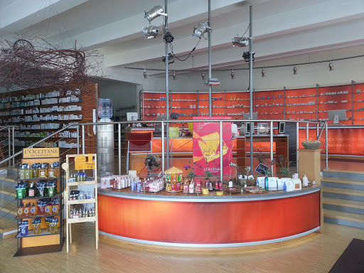 Ohm Pharmacy - Visual