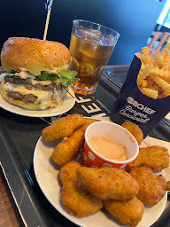 Photo n°2 de BCHEF Burgers - Lyon Carré de Soie à Vaulx-en-Velin (Saladerie)