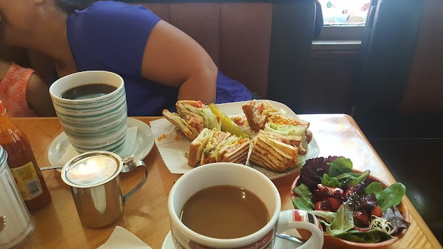 La Catedral Cafe & Restaurant