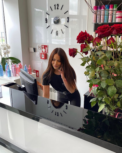 TrichoEsthetic Klinika skóry i włosa - Salon fryzjerski