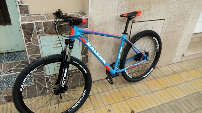 Navarro Bikes, Author: Lucas Lobaiza