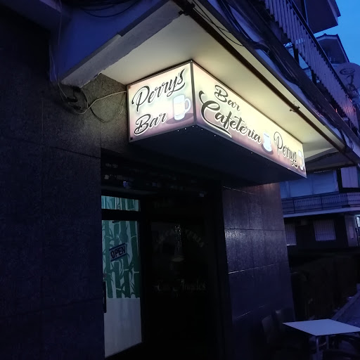 Perry's Bar - Visual