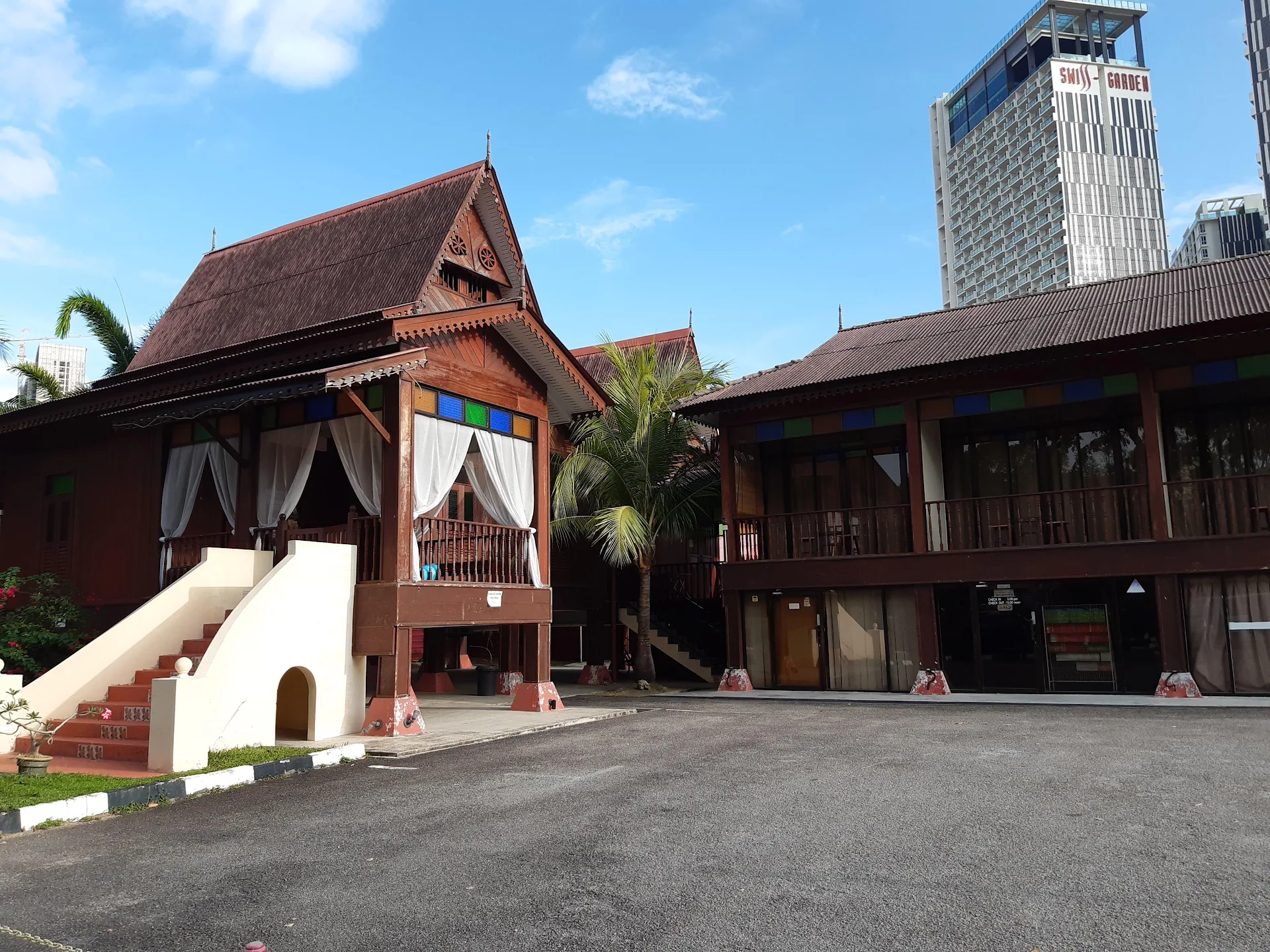 Penginapan Exclusuites