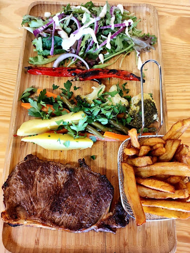 Photo 5 - Steak house by street food
