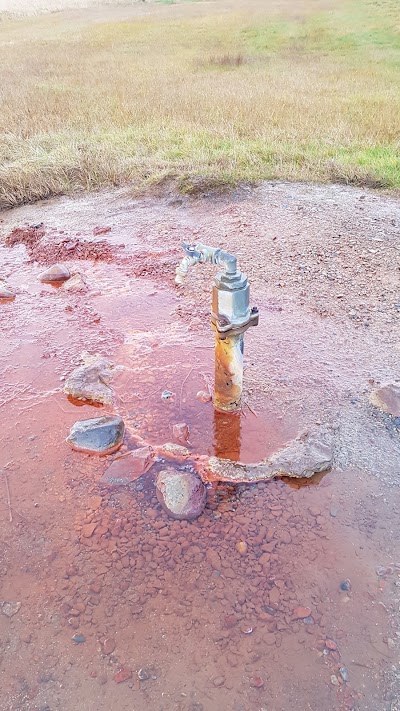 Photos of &Ouml;lkelduvatn Mineral Spring