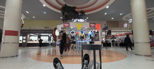 Aushopping Poitiers Sud Commercial Centre - Thumbnail