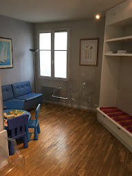 Photo n°4 de Dr Henri COLIN à Puteaux (Dentiste)