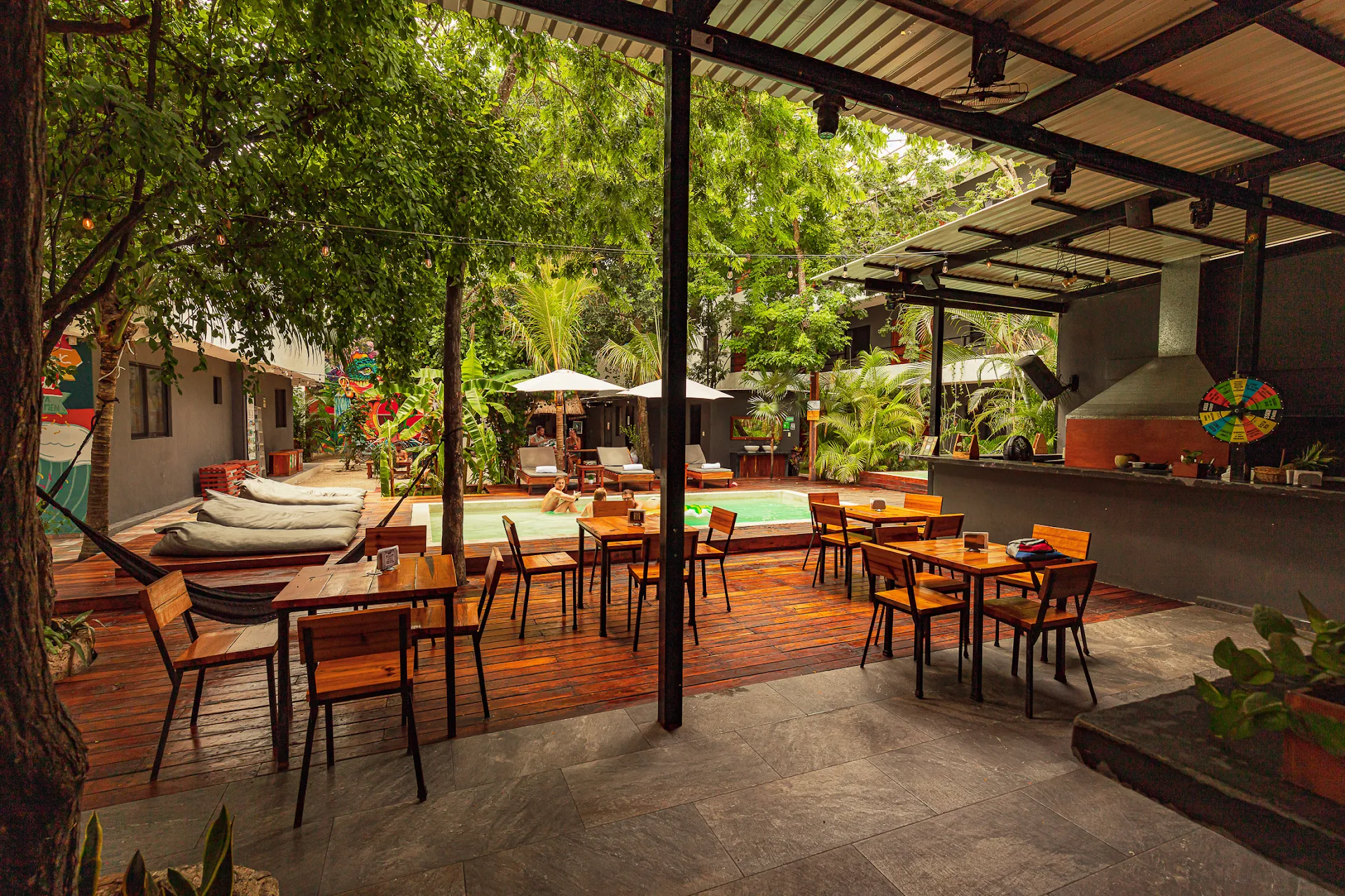 Che Tulum Hostel & Bar