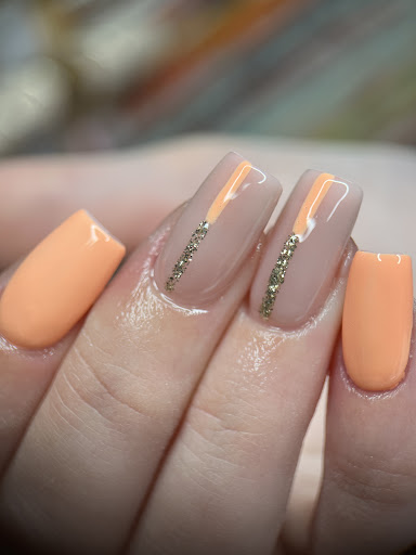 Taine nails - Thumbnail