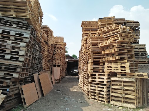 KIOSK Rawuh SUGENG NETHERLANDS TEAK & PALETTE, Author: Muhamad Hamdan