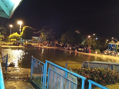 Photos of Naypyitaw Fountain Park
