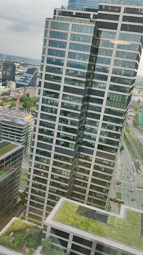JLL Warszawa Real Estate