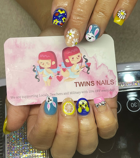 TWINS NAILS - Visual