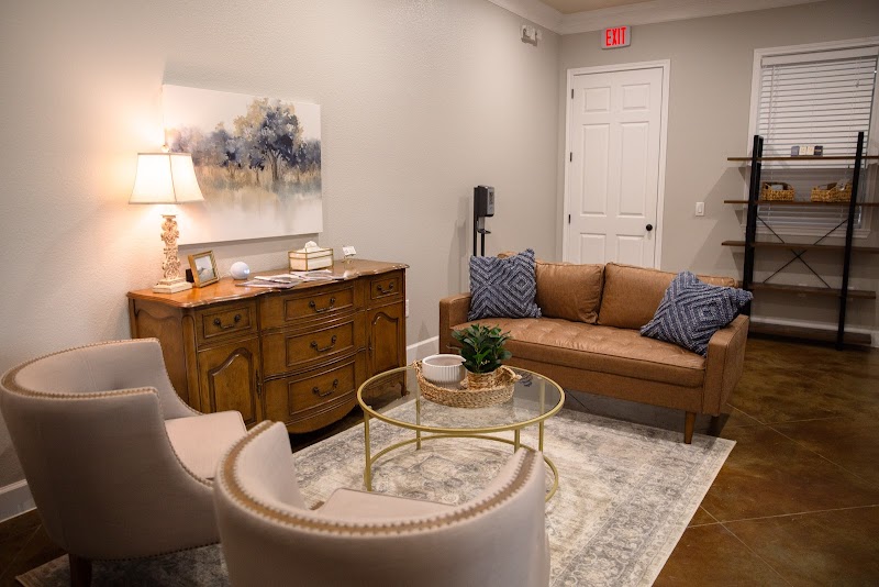 Elite Low T Men's Center