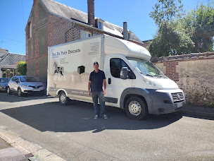 Photo n°2 de Rue De Paris Brocante. Débarras & Déménagement à Talmontiers (Service de transport)