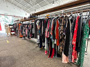 Photo n°16 de Les Friperies du Sud à Gignac-la-Nerthe (Friperie)