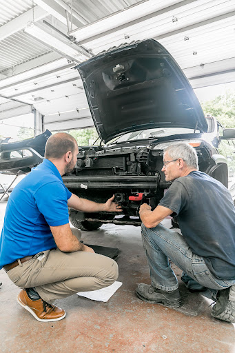 Zenetec - Keswick: Collision Repair Centre Gallery - Canada