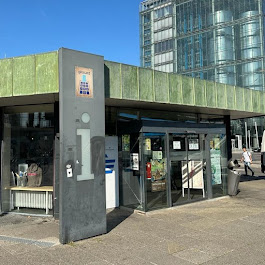 ZeitLager City Luggage Storage - Central Station/Flixbus Station (Tourist Information)