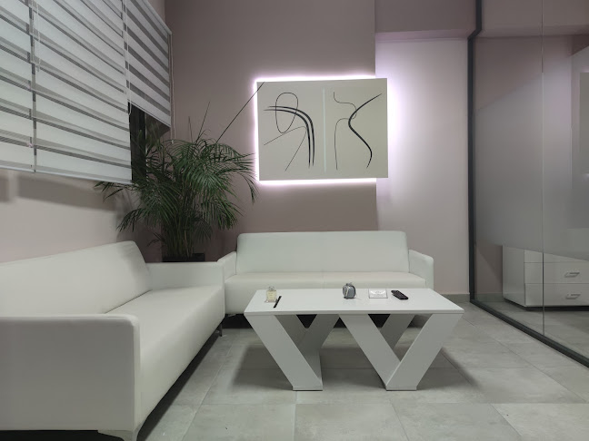 Κολιογιάννη Αικατερίνη, Ειδική Παθολόγος - Γιατρός