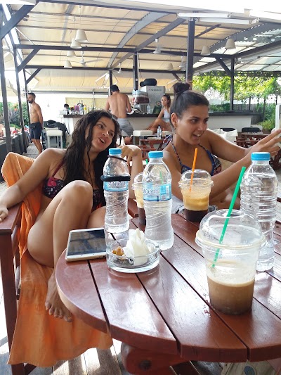 Photos of Golden Beach Bar