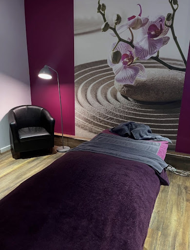 Stephanie Brown Massage Therapy