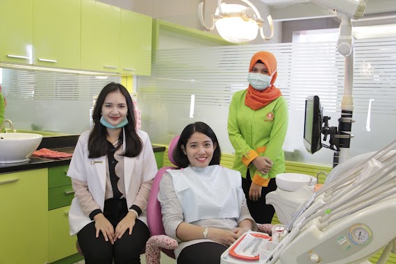 Klinik Gigi Dent Smile Boulevard, Author: Dent Smile