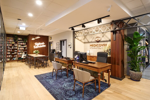 Medicover Stomatologia Powstańców Śląskich| Ortodoncja | Protetyka| Dentysta Bemowo