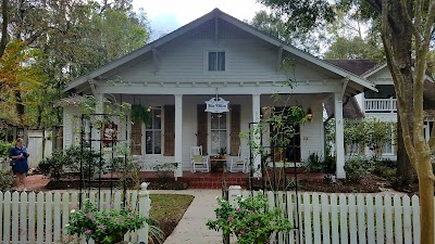 Blue Willow Bed And Breakfast