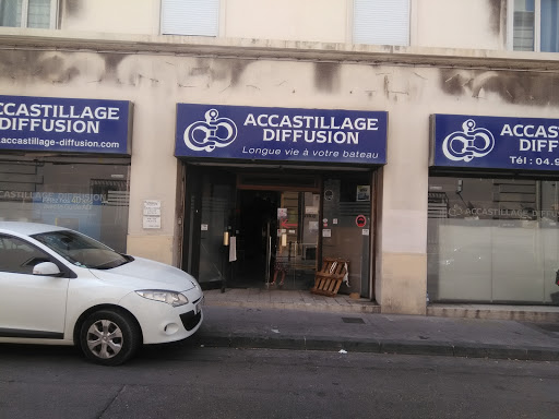 Accastillage Diffusion Marseille vieux port - Thumbnail