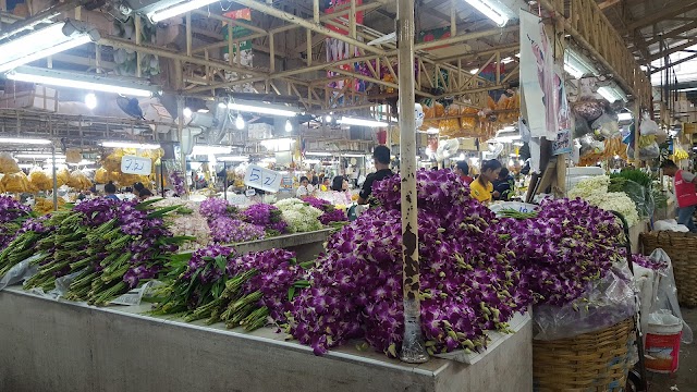 Pak Khlong Talat Market (Flower market)