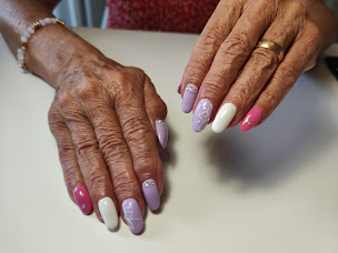 Photo n°20 de ILY Nails à Fleury-sur-Orne (Salon de manucure)