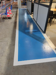 Photo n°30 de Rhône-Alpes Signalisation-marquage traçage sol industriel parking lyon rhone à Saint-Genis-Laval (Entreprise de construction)