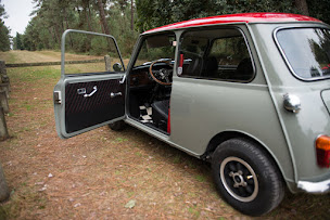 Photo n°36 de The Little Car Shop - Pièces Voitures Anglaises à La Haye (Magasin de pièces de rechange automobiles)