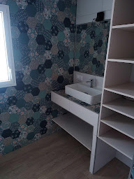 Photo n°14 de PENHOUËT - CARRELAGE - CHAPE - FAÏENCE à Argentré-du-Plessis (Carreleur)