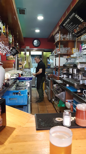 Bar Dones - Visual