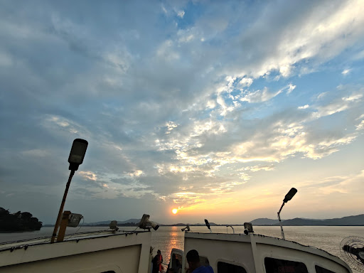 🌿 Happy Travelers from Darjeeling, enjoying the beauty of Guwahati! ❤️ post image