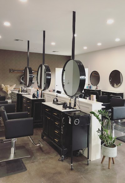 Platinum Salon & Beauty Lounge