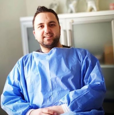 Dr. Öğr. Üyesi Osman Habek - Çene Cerrahi & İmplant Uzmanı & Uzman Diş Hekimi
