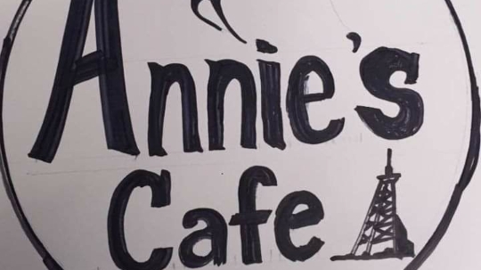 Annie's Cafe by null