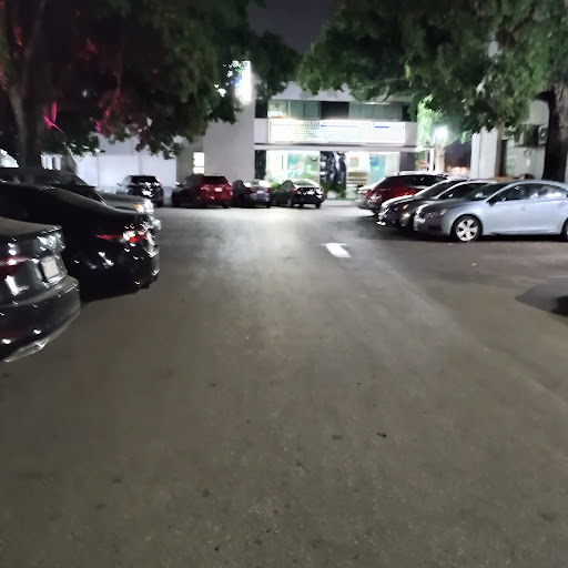 Estacionamiento público del centro médico pensiones