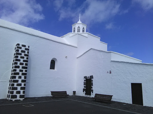Nuestra señora de los volcanes - Thumbnail