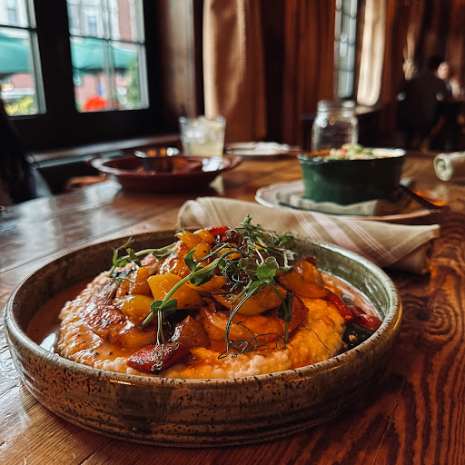Hunter's Kitchen and Bar - Thumbnail