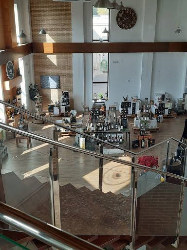 Bodegas Alcardet - Visual